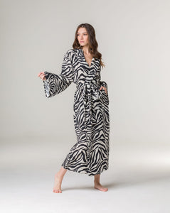 The "Simone" Robe